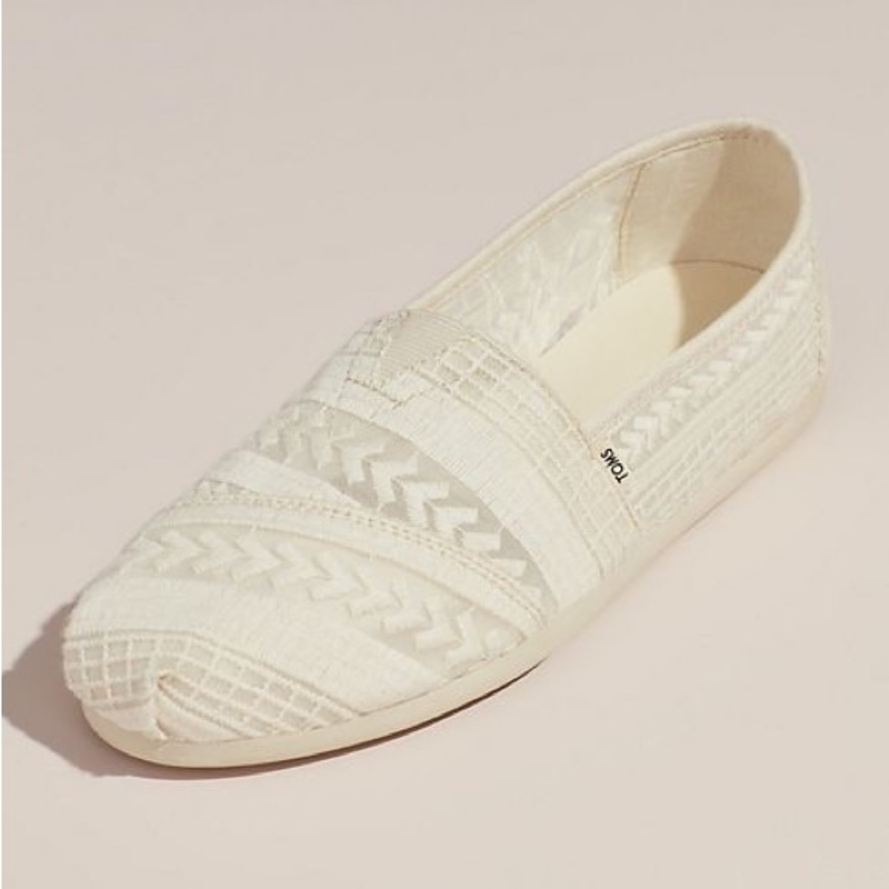 Toms | Venice Collection Natural Arrow Embroidered Mesh Alpargata Slip-Ons, 8W
